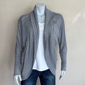 WILFRED (Aritzia) Diderot Open-Front Cocoon Cardigan. Grey stripe. XS